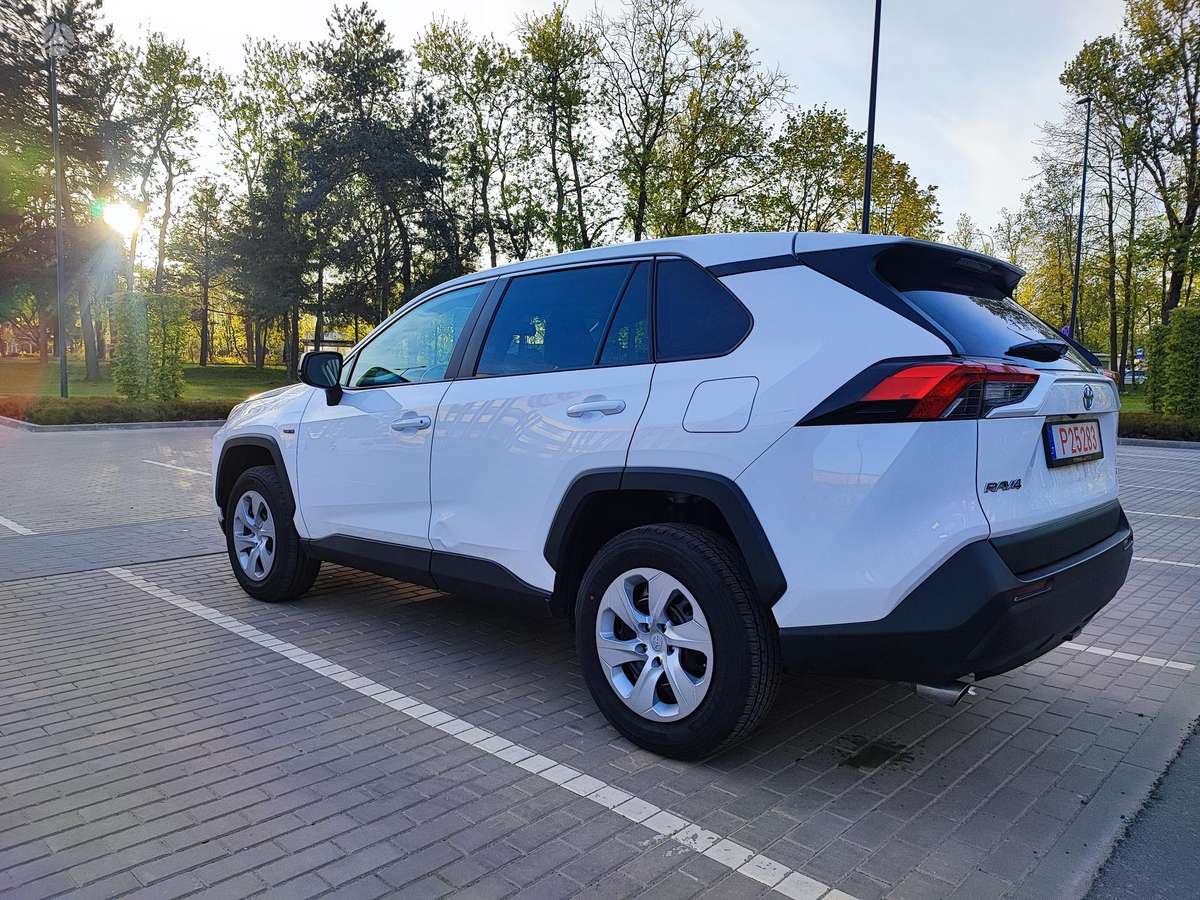 Toyota RAV4 - 5