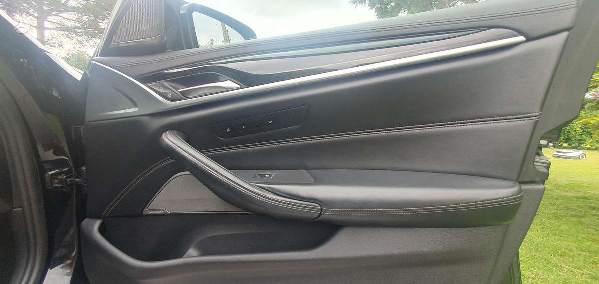 BMW M550, 4.4 l., Седан