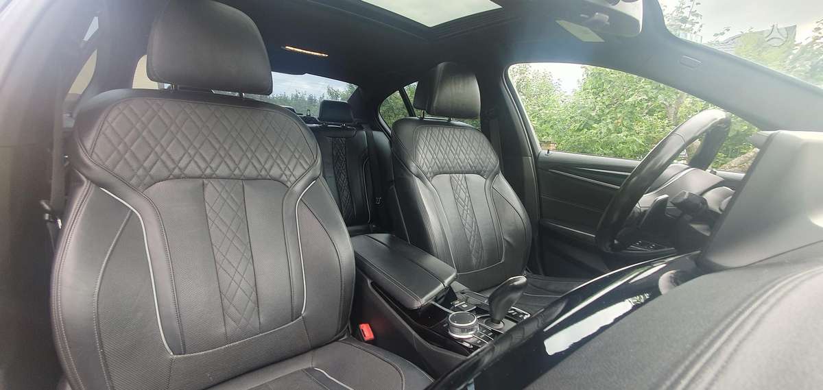 BMW M550, 4.4 l., Седан