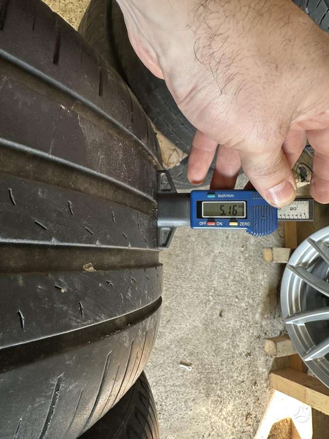 Pirelli 5mm, 2020m, летние 235/55 R18