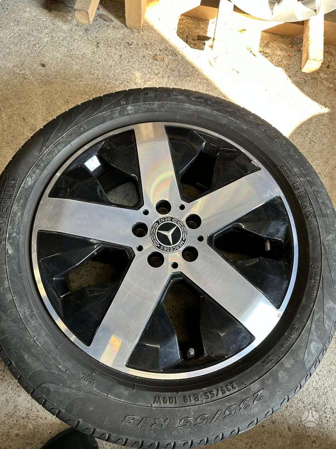 Pirelli 5mm, 2020m, летние 235/55 R18