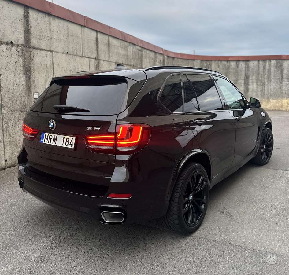 BMW X5, 3.0 l., off-road / crossover