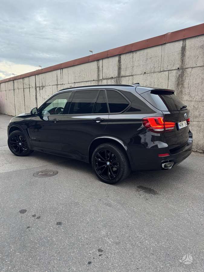 BMW X5, 3.0 l., off-road / crossover