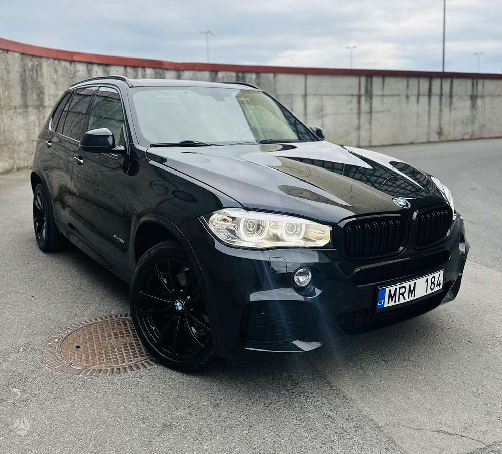 BMW X5, 3.0 l., off-road / crossover