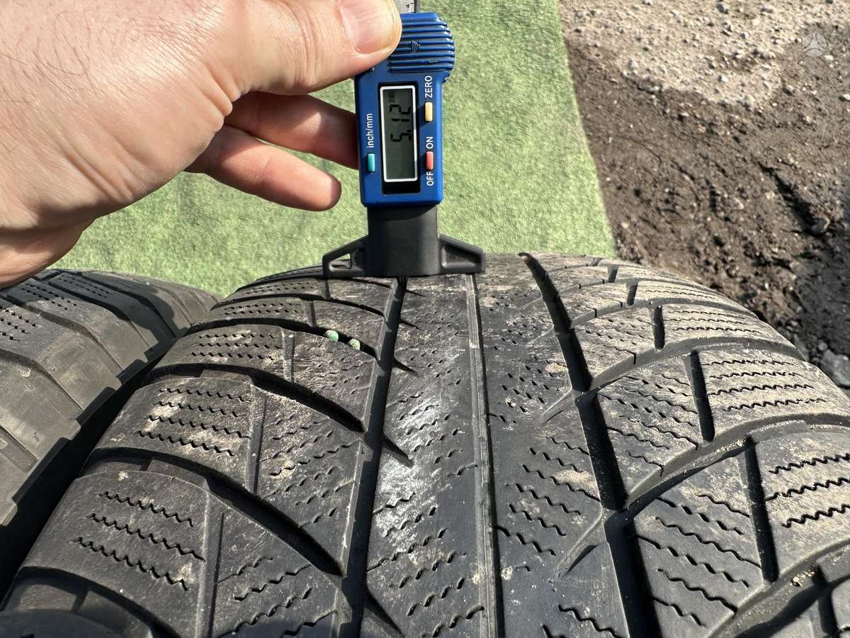 Bridgestone 5mm, 2020m, universalios 225/60 R18