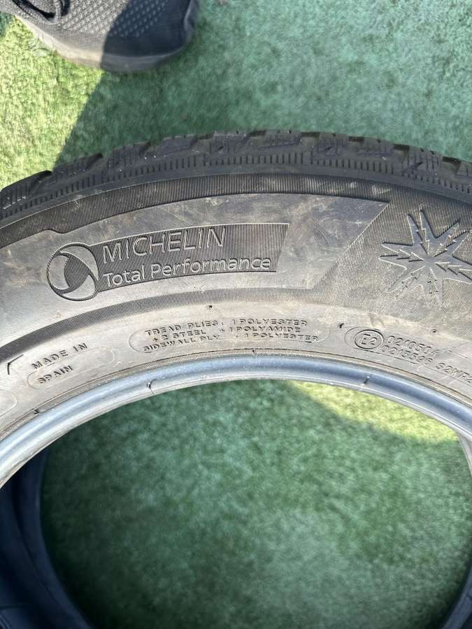 Michelin 4mm, всесезонные 215/60 R16