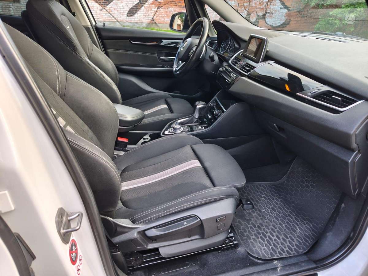 BMW 2 serija, 2.0 l., Минивэн