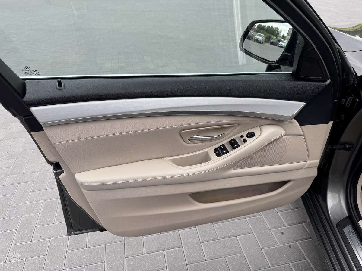 BMW 525, 2.0 l., Универсал