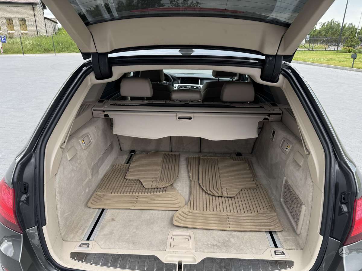 BMW 525, 2.0 l., Универсал