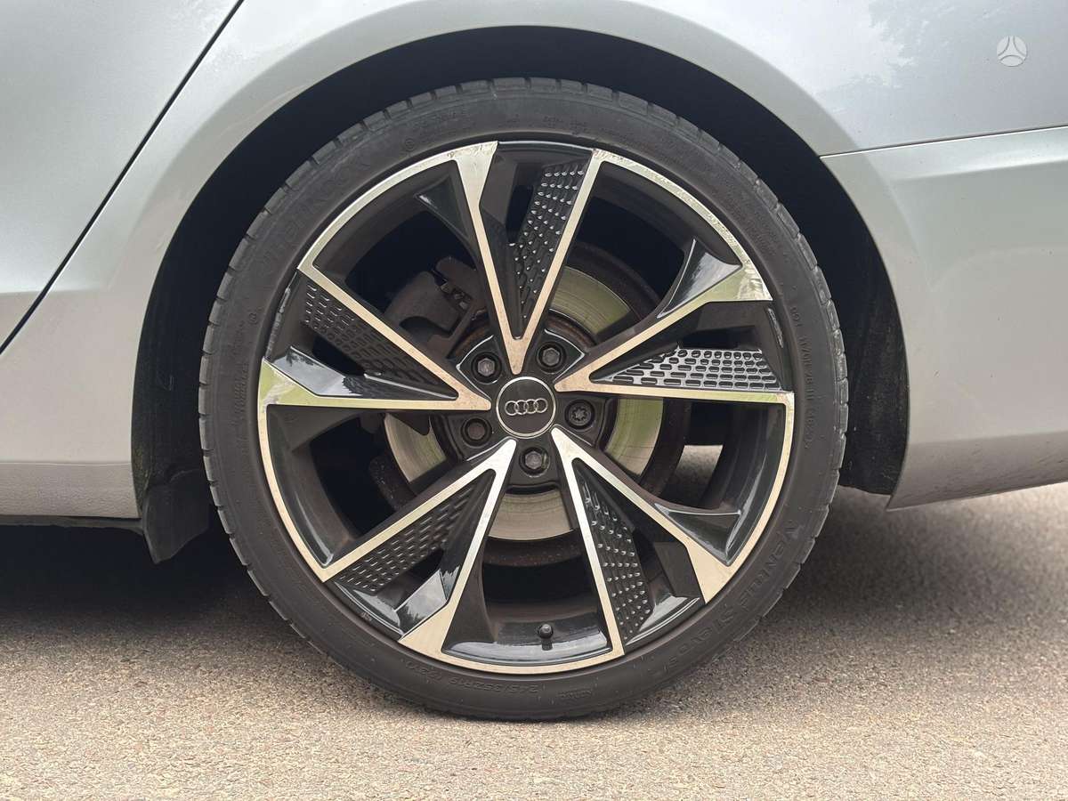 Audi A4, 1.8 l., universalas