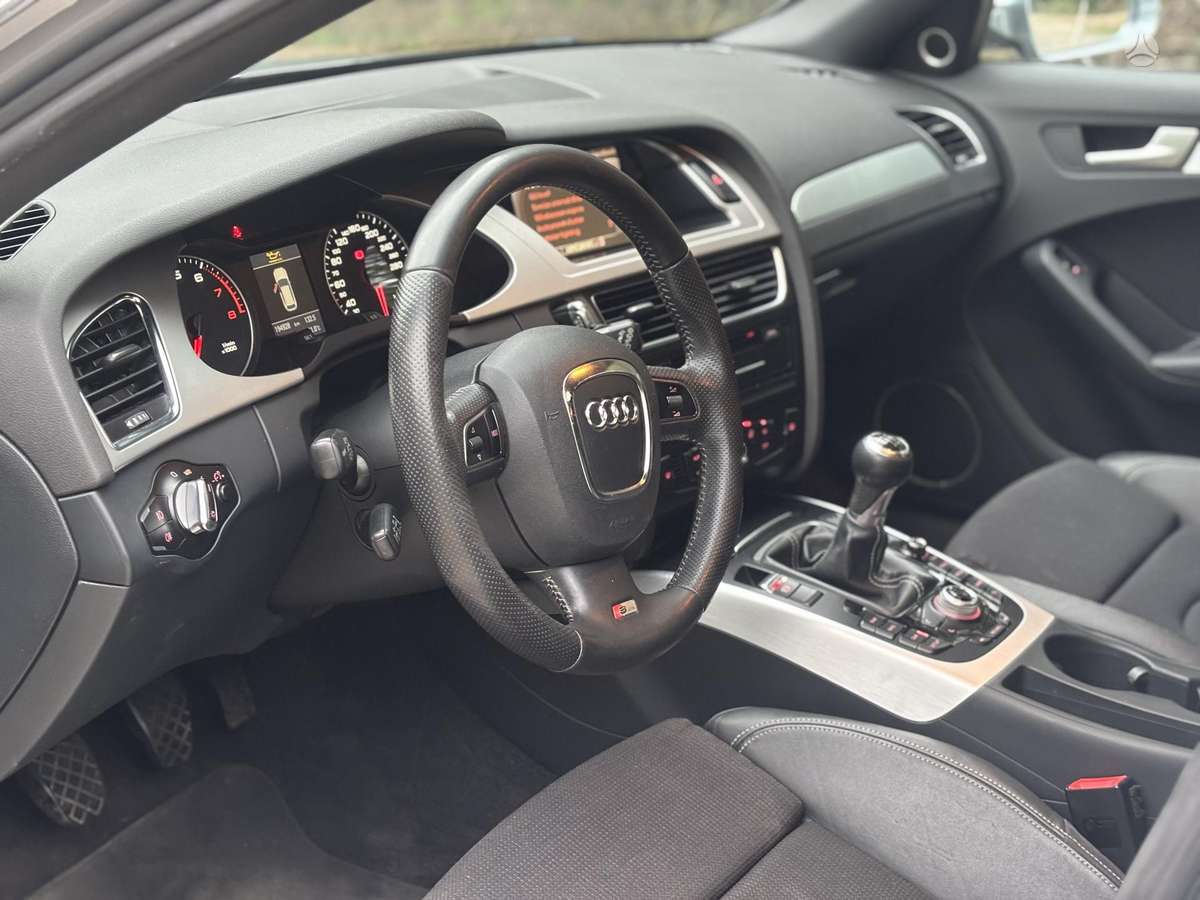 Audi A4, 1.8 l., universalas