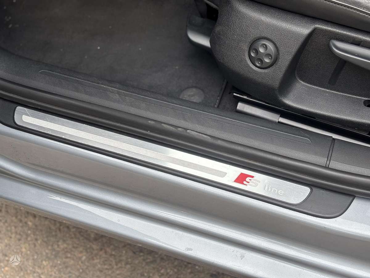 Audi A4, 1.8 l., universalas