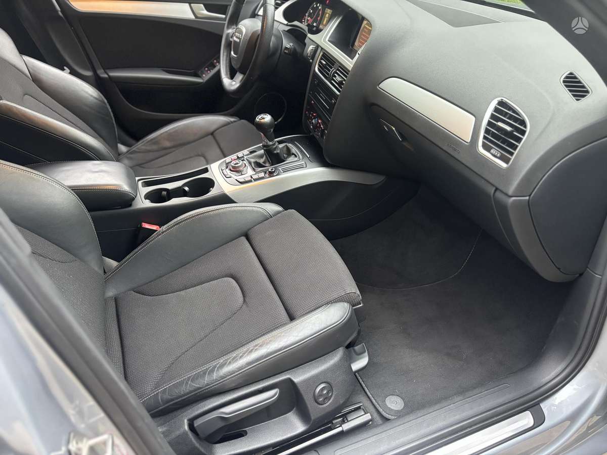 Audi A4, 1.8 l., universalas