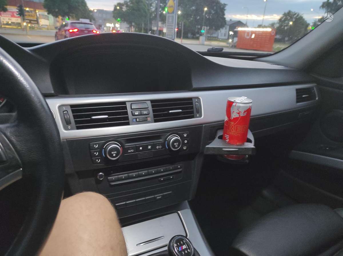 BMW 318, 2.0 l., Универсал