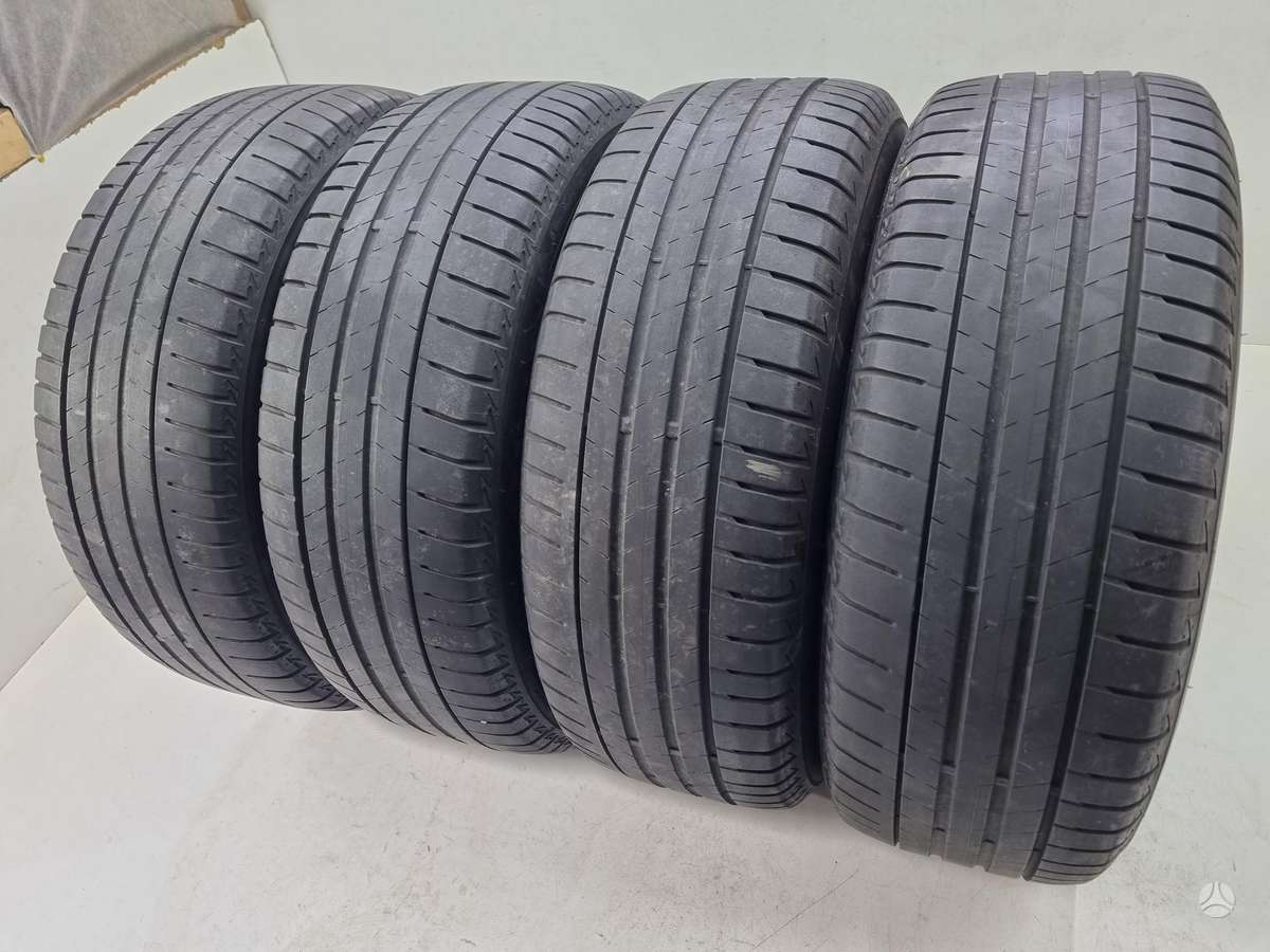 Bridgestone 3-4mm, vasarinės 225/60 R17