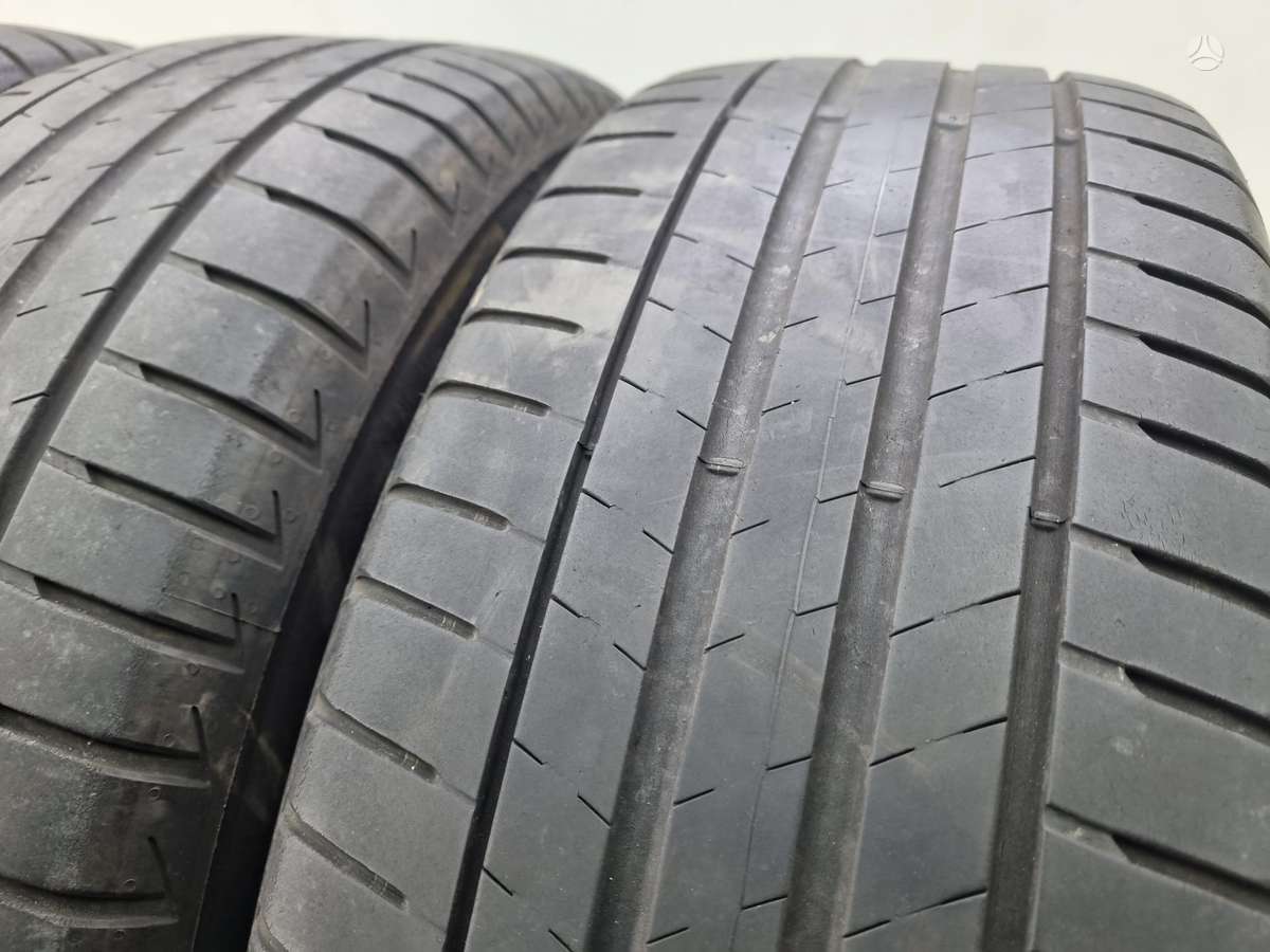 Bridgestone 3-4mm, vasarinės 225/60 R17