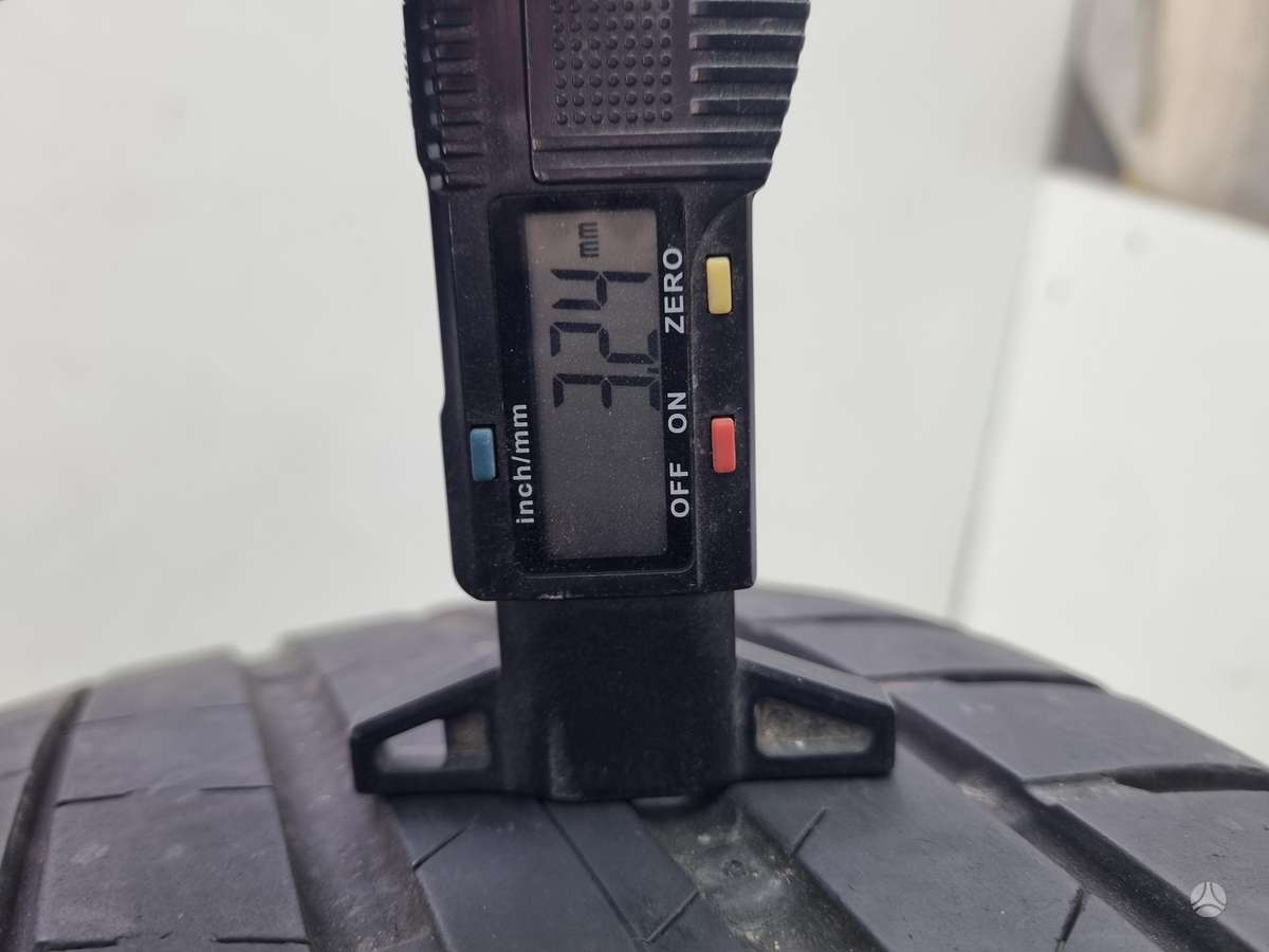 Bridgestone 3-4mm, vasarinės 225/60 R17
