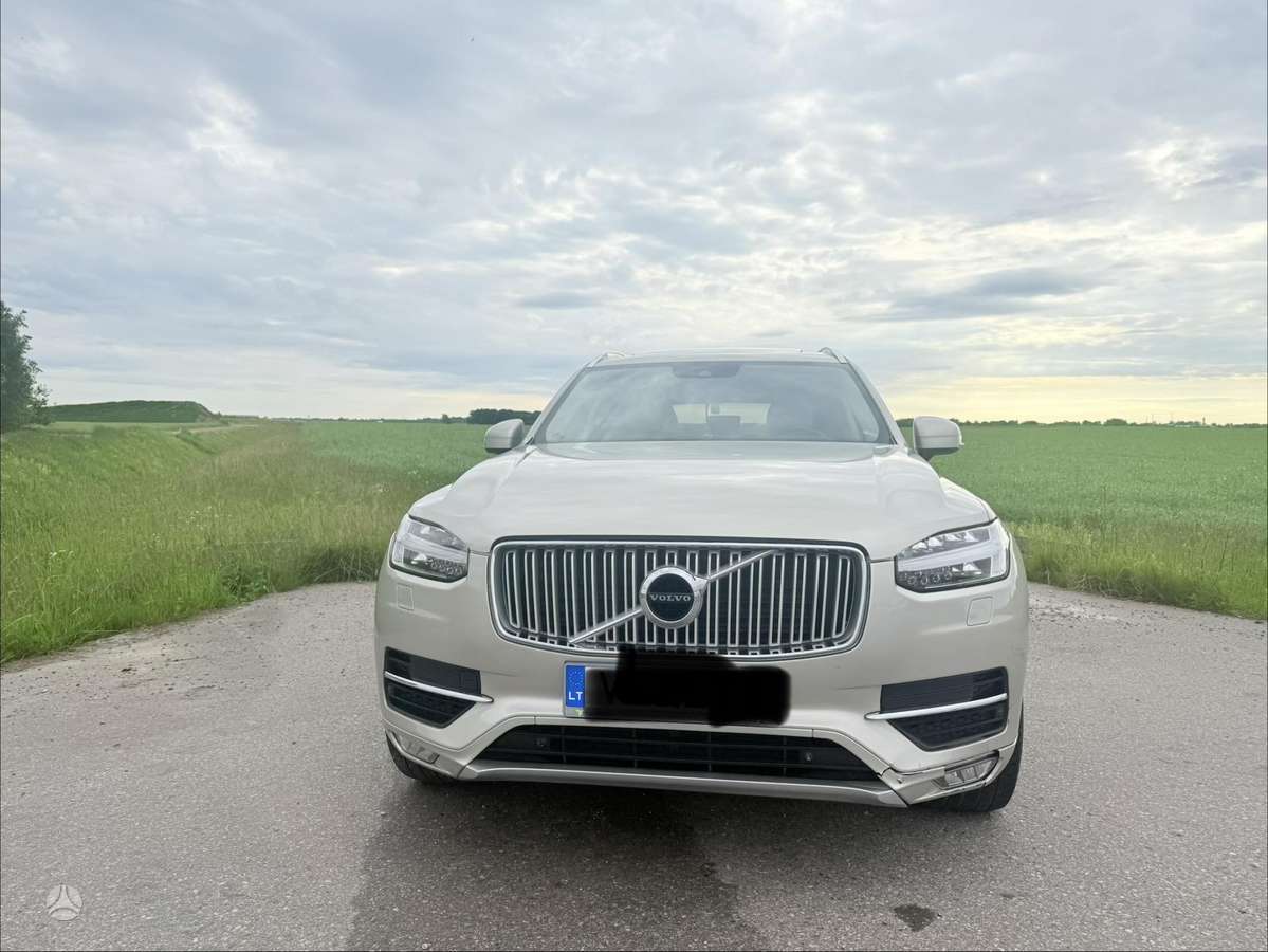 Volvo XC90 - 3