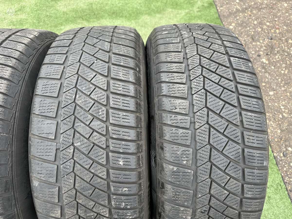 Continental 5/6mm, всесезонные 235/60 R18