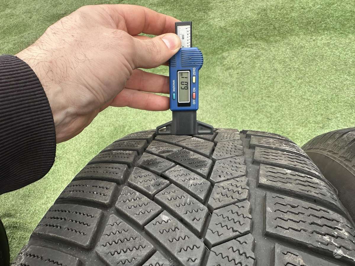 Continental 5/6mm, всесезонные 235/60 R18