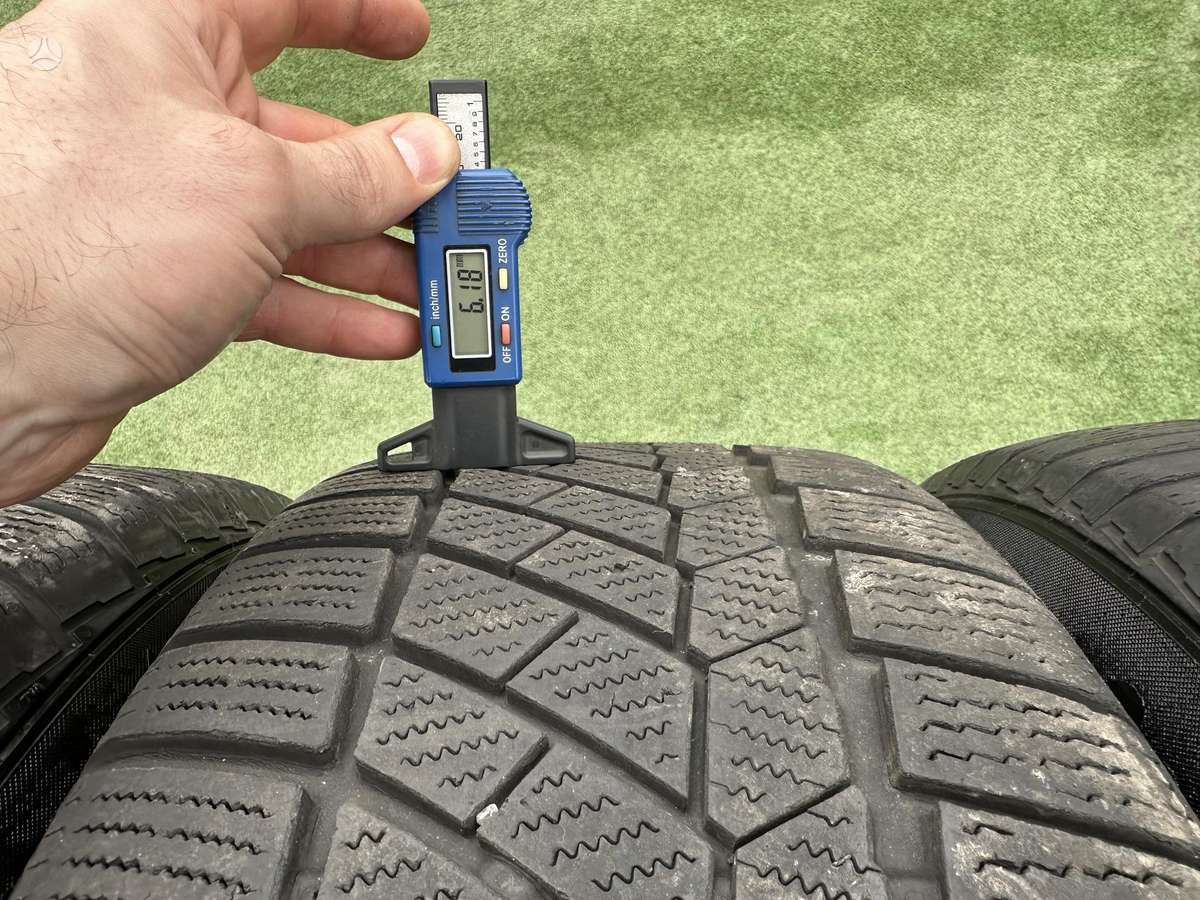 Continental 5/6mm, всесезонные 235/60 R18