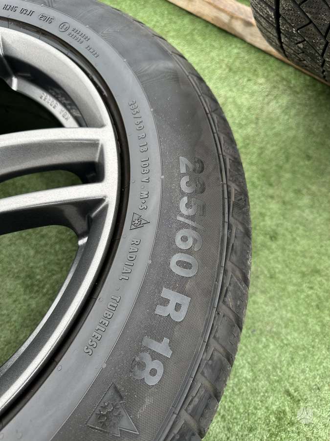 Continental 5/6mm, всесезонные 235/60 R18