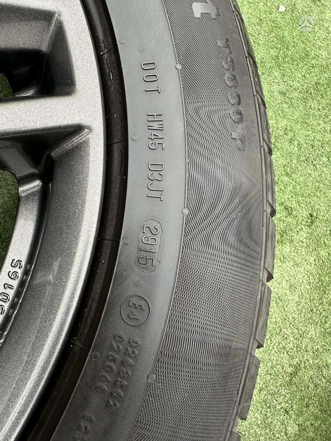 Continental 5/6mm, всесезонные 235/60 R18