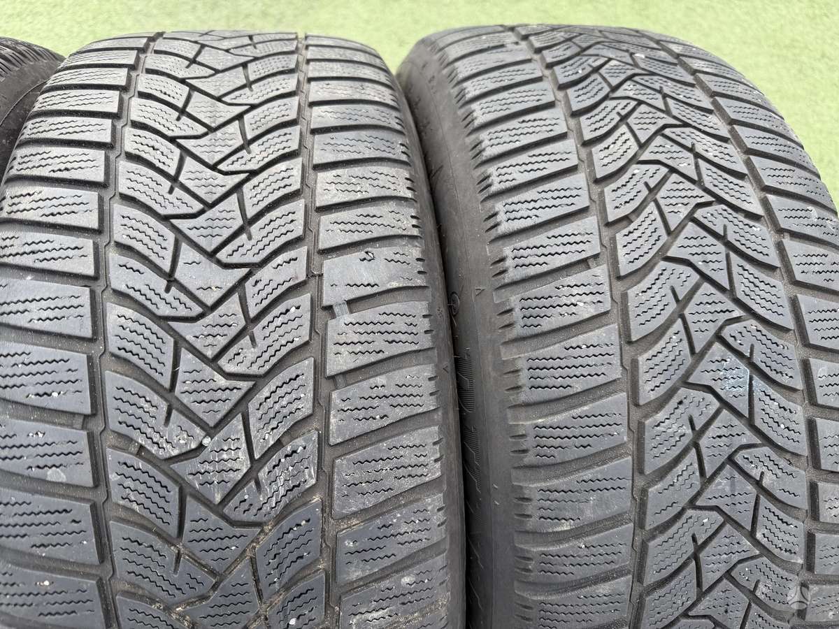 Dunlop 5/8mm, 2021m, всесезонные 225/50 R17