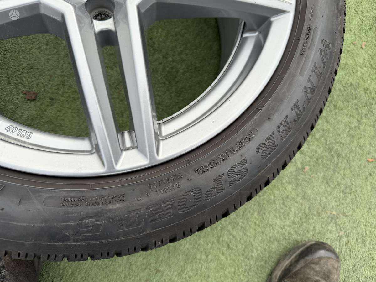 Dunlop 5/8mm, 2021m, всесезонные 225/50 R17