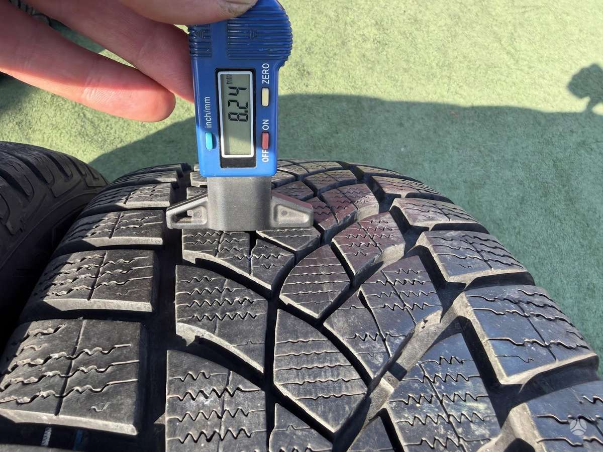 Goodyear 5/8mm,, universalios 235/50 R19