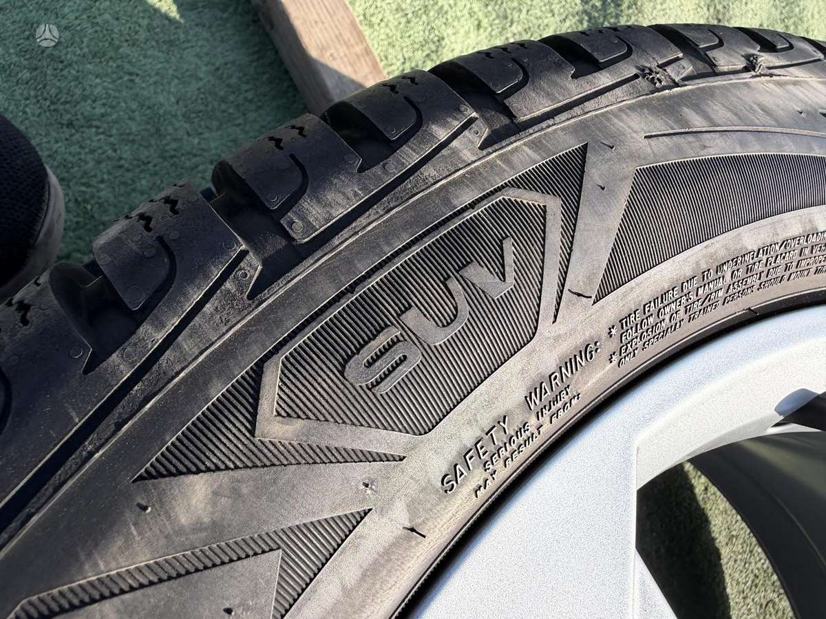 Goodyear 5/8mm,, universalios 235/50 R19