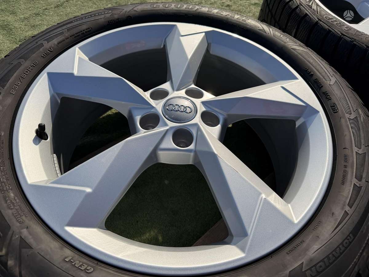Goodyear 5/8mm,, всесезонные 235/50 R19