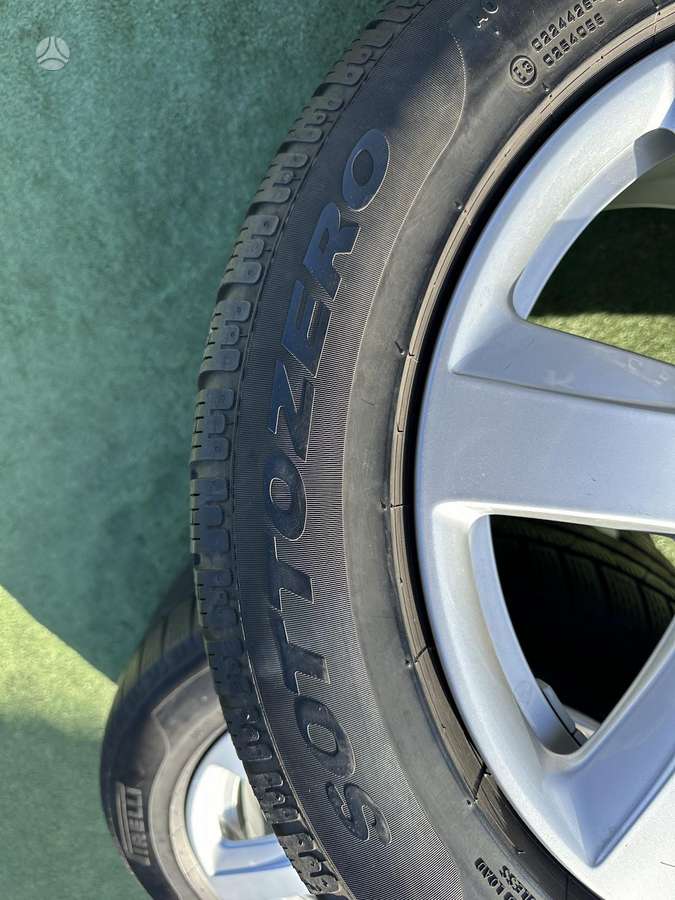 Pirelli 5/6mm, universalios 225/55 R17
