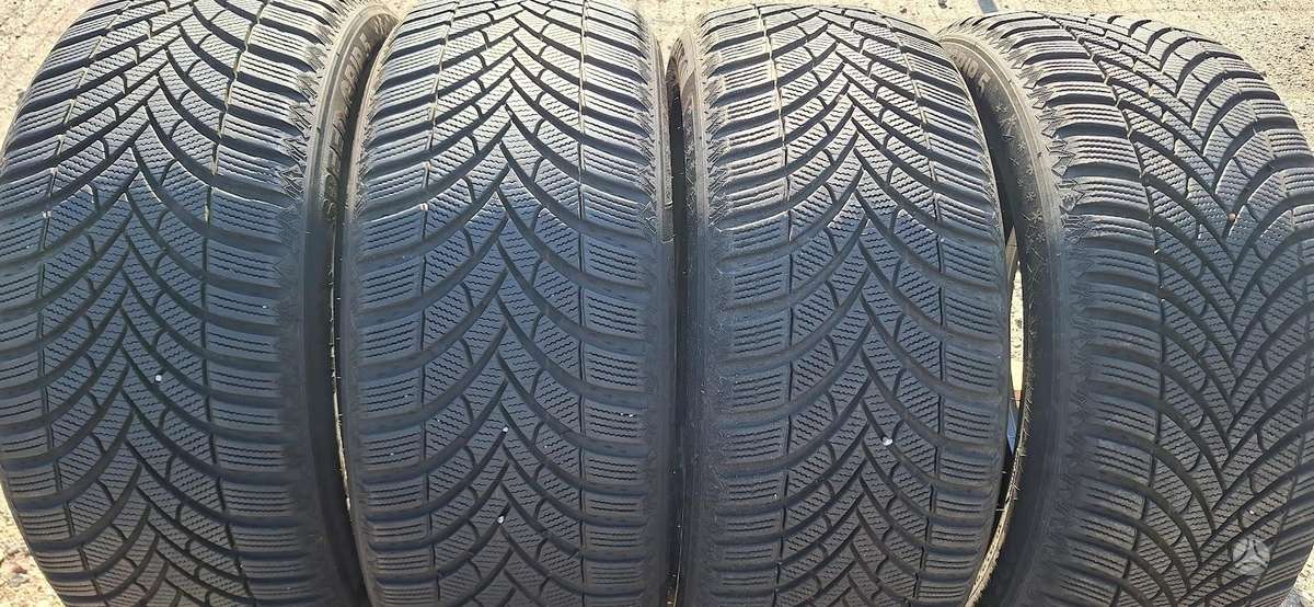 Semperit 7/8mm, 2021m., universalios 235/50 R19