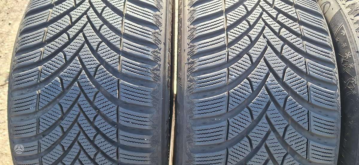 Semperit 7/8mm, 2021m., всесезонные 235/50 R19