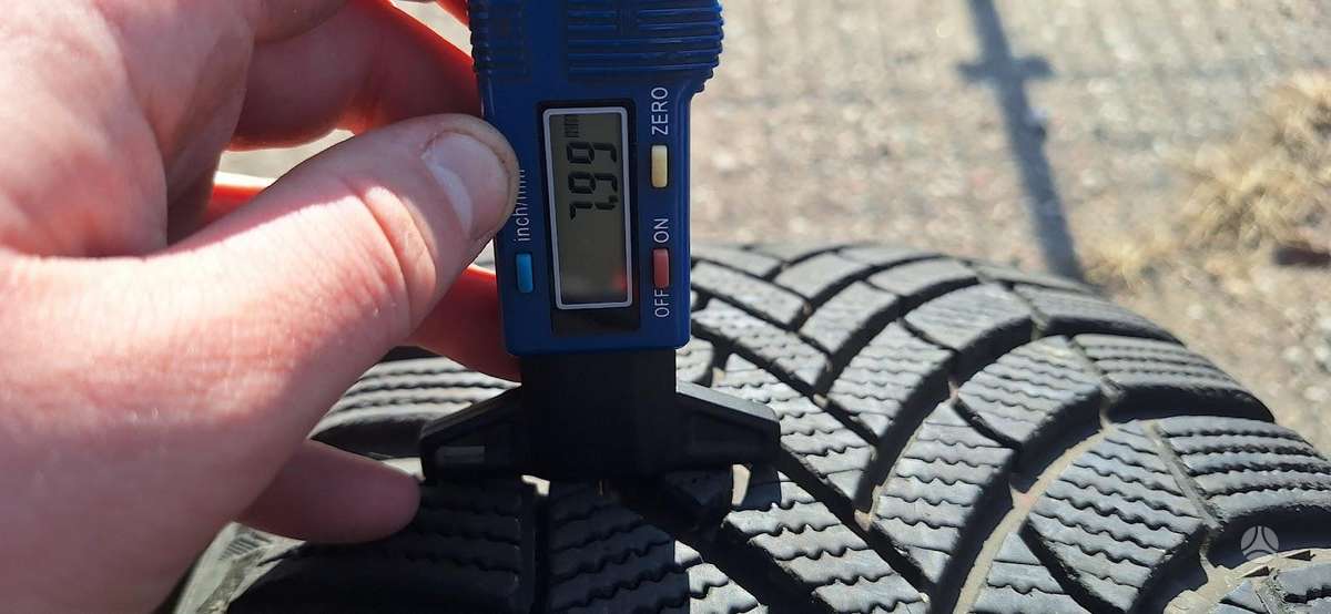 Semperit 7/8mm, 2021m., universalios 235/50 R19