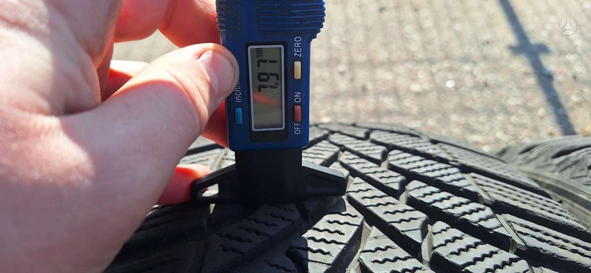 Semperit 7/8mm, 2021m., всесезонные 235/50 R19