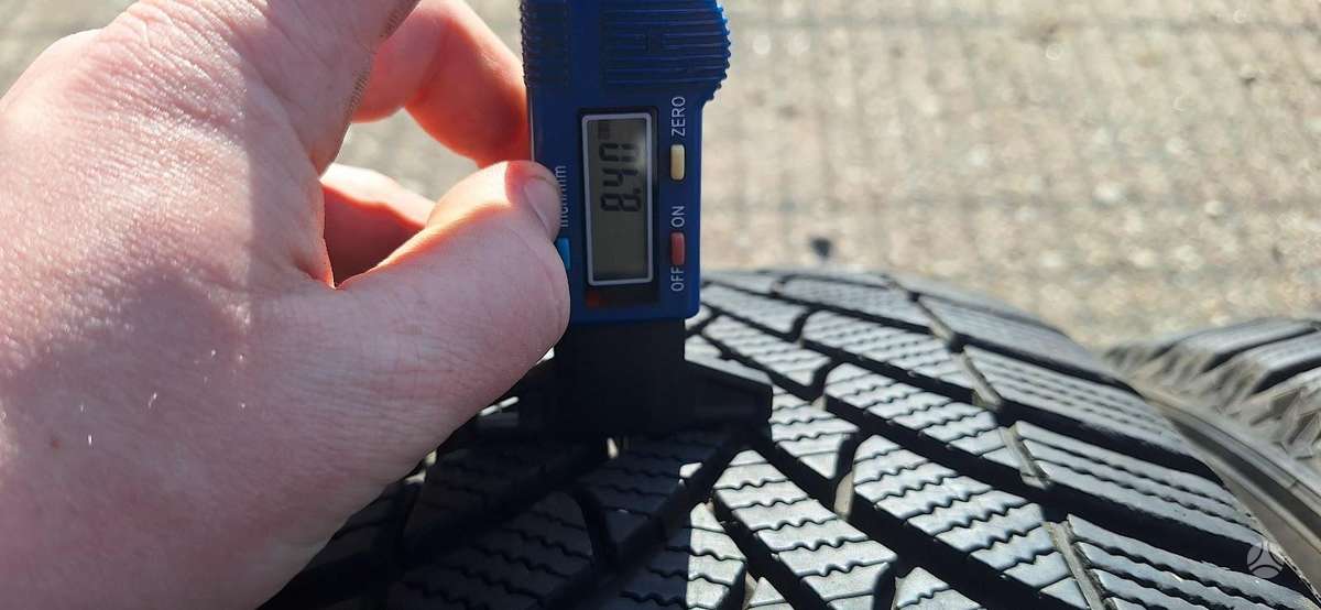 Semperit 7/8mm, 2021m., всесезонные 235/50 R19