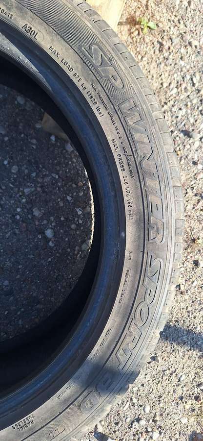 Dunlop 3/4mm,, всесезонные 235/50 R19