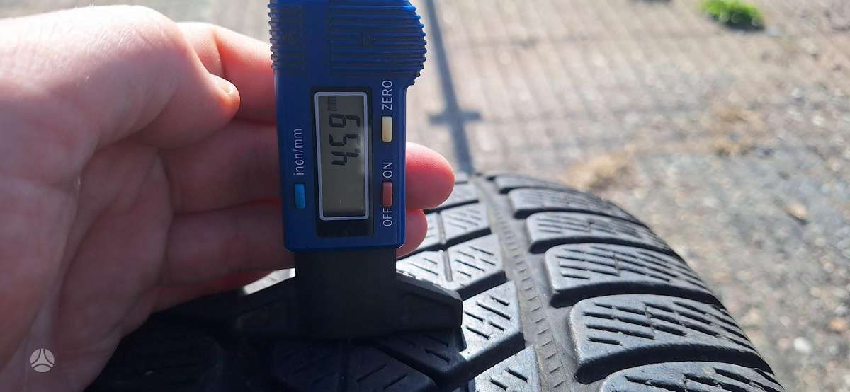 Pirelli 4/5mm, universalios 235/55 R19
