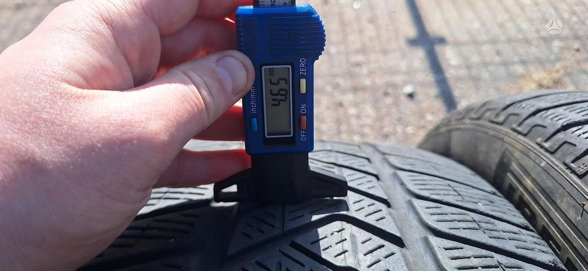Pirelli 4/5mm, universalios 235/55 R19