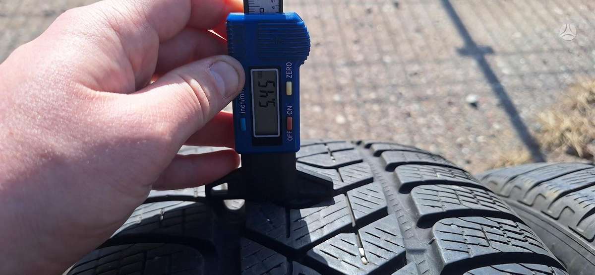 Pirelli 4/5mm, всесезонные 235/55 R19