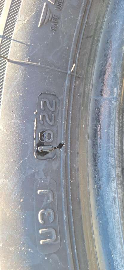 Bridgestone 4mm, 2022m, всесезонные 245/50 R19