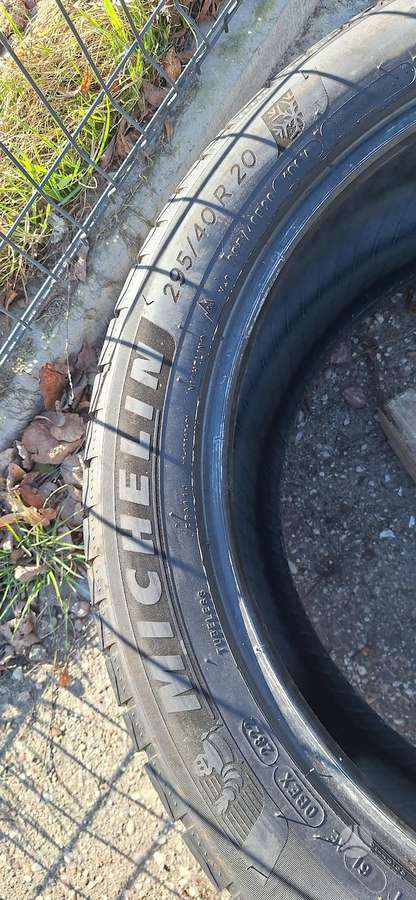 Michelin 4mm, 2022m, universalios 295/40 R20