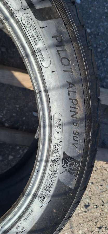 Michelin 4mm, 2022m, universalios 295/40 R20