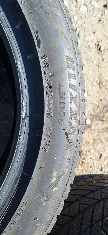 Bridgestone 4mm, 2023m, universalios 235/50 R19