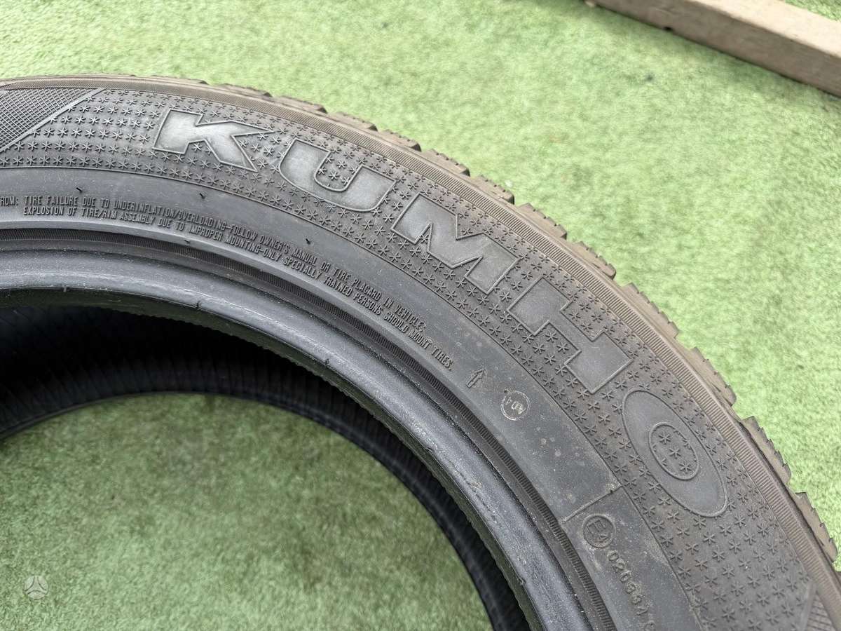 Kumho 9mm, всесезонные 235/60 R18