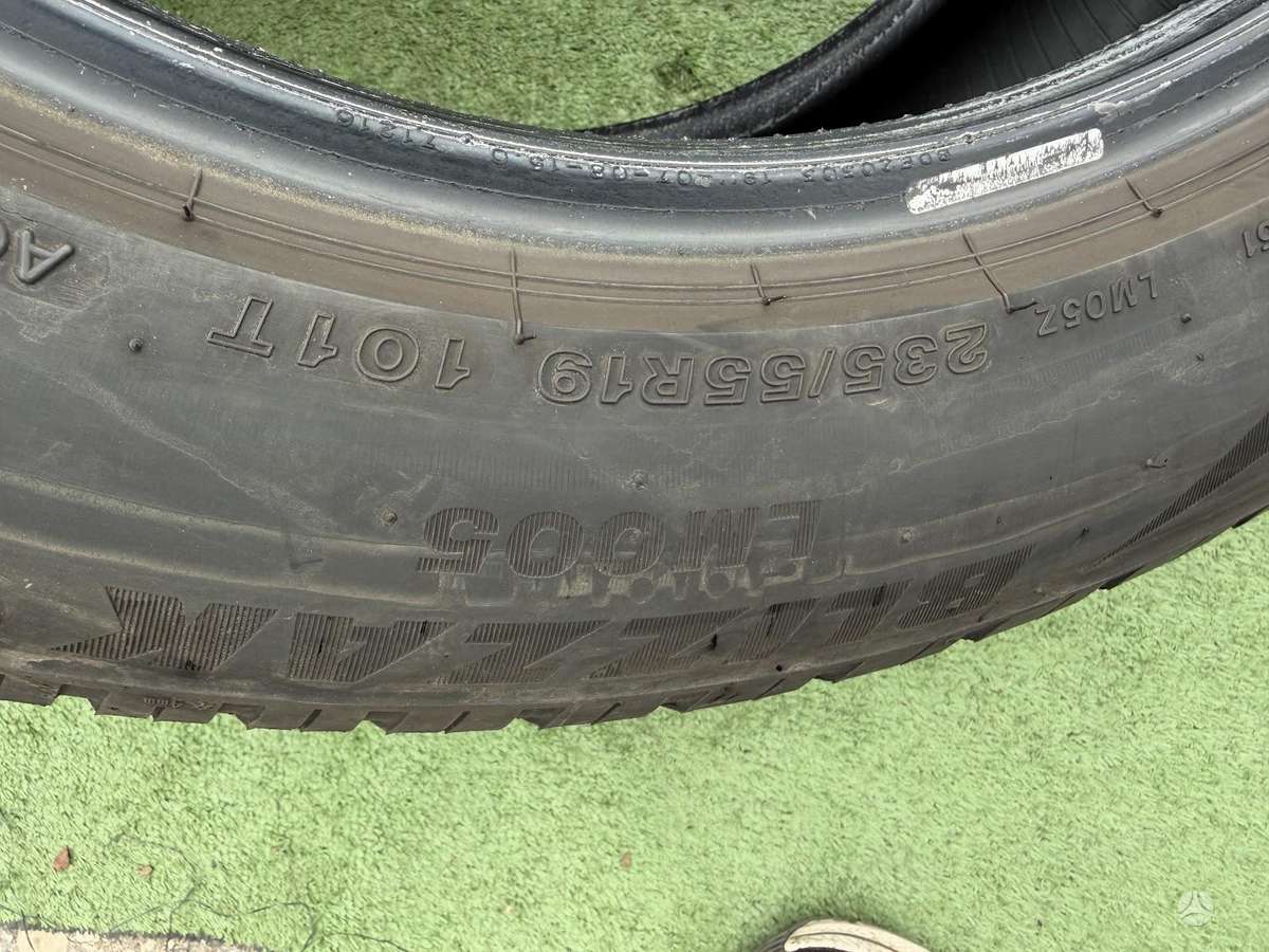 Bridgestone 5mm, 2022m, всесезонные 235/55 R19