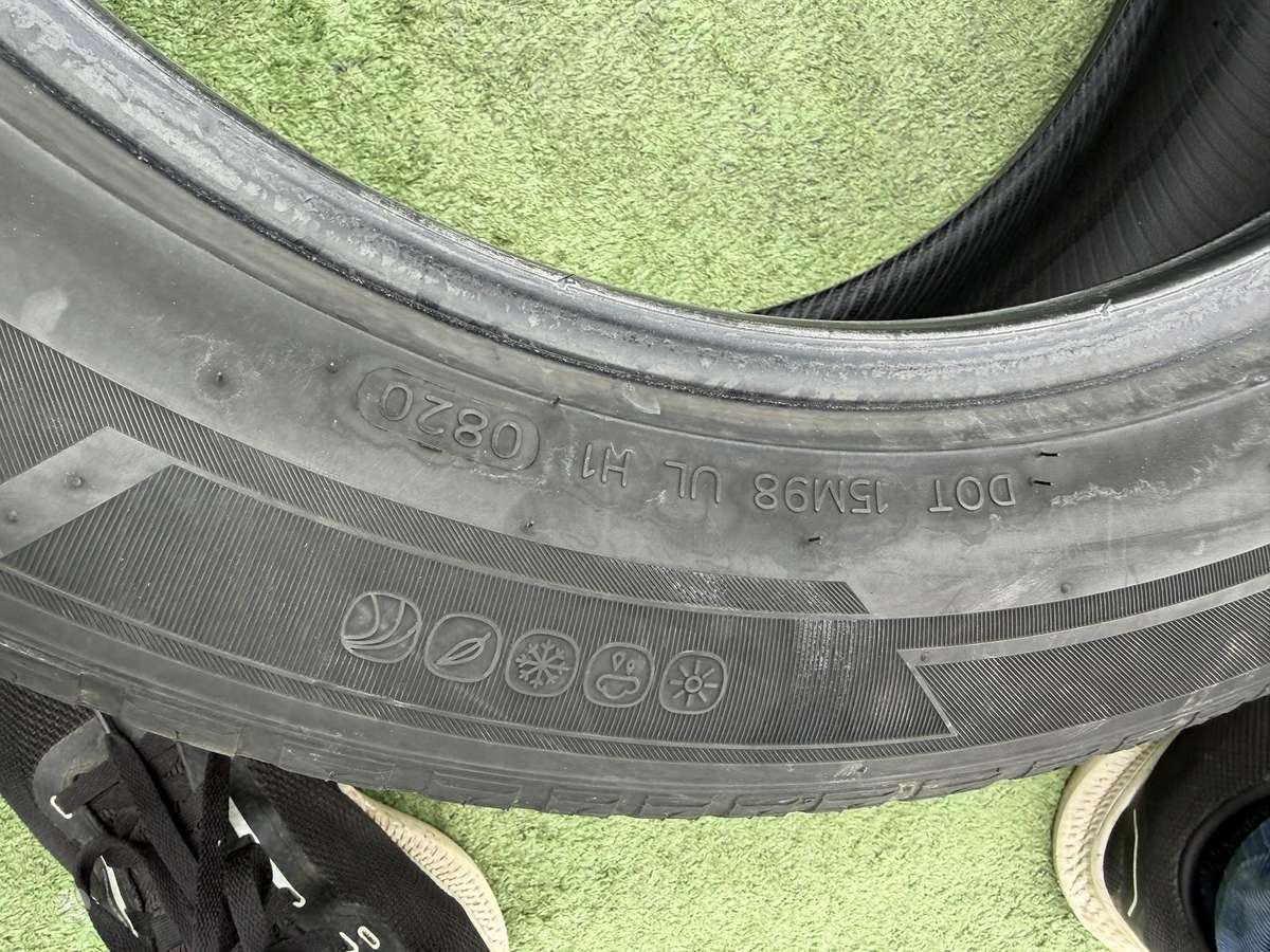 Hankook 4mm, universalios 235/55 R19
