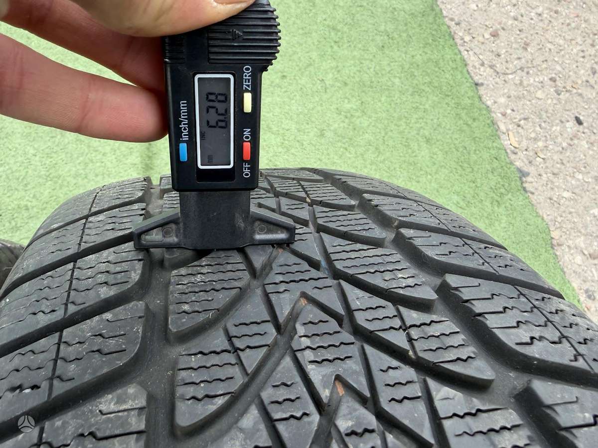 Dunlop 6/7mm, всесезонные 225/55 R17